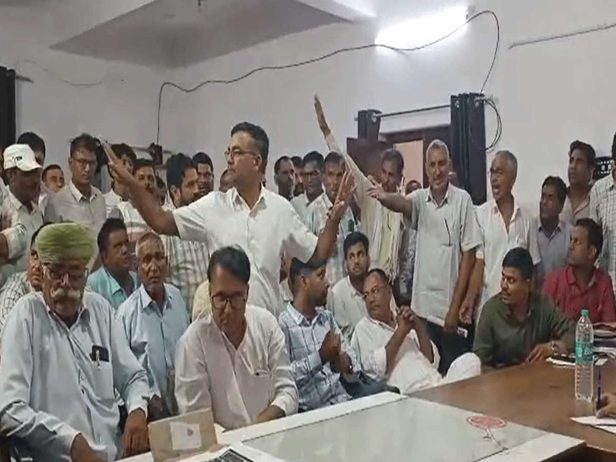 खाटूश्यामजी में बाबा श्याम जन्मोत्सव मेले को लेकर समीक्षा बैठक, मासिक मेले से पहले हों सम्पूर्ण कार्य