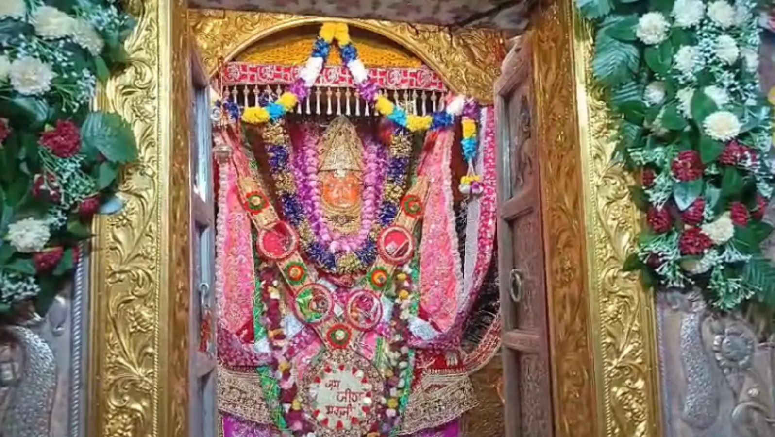 राजस्थान का वो मंदिर, जहां औरंगजेब ने जीवन भर जलाई अखंड ज्योत!