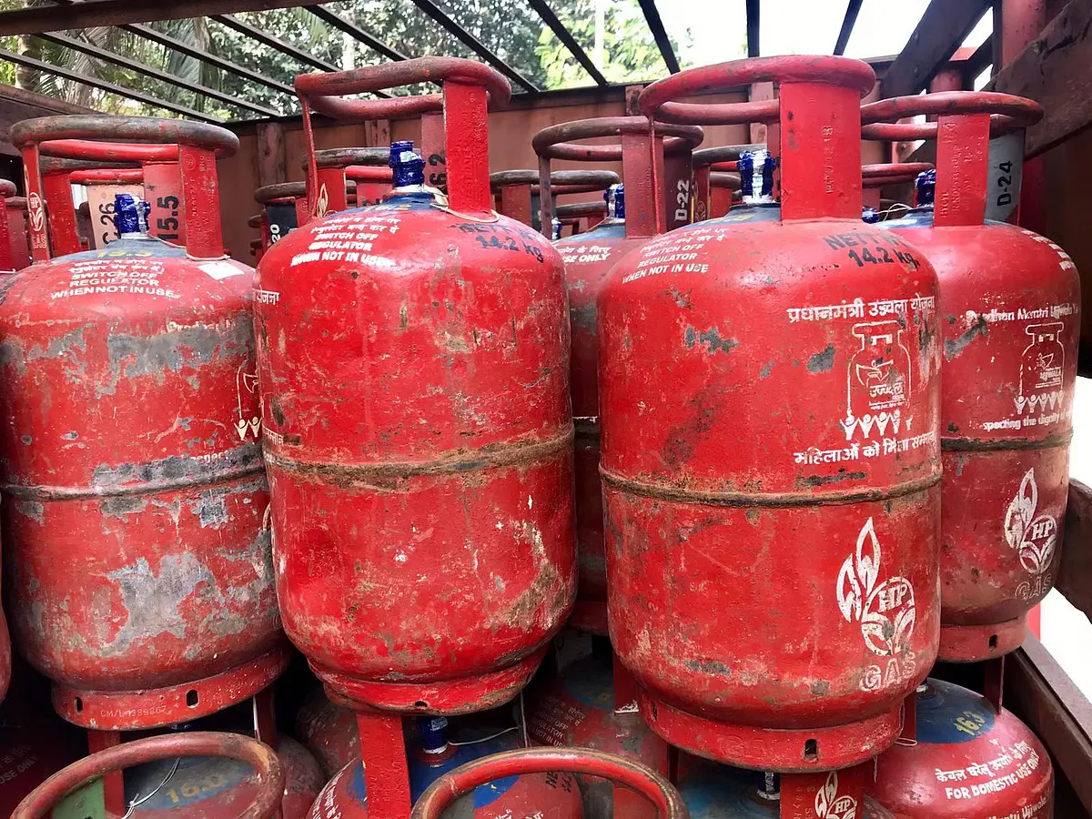 Free LPG Connection : राजस्थान की इस योजना में आपको मिलेगा फ्री गैस कनेक्शन! जानें कैसे होगा अप्लाई