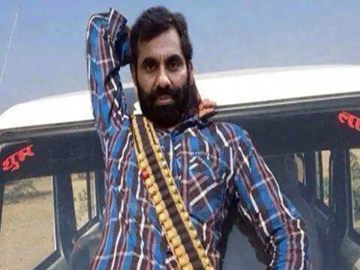 Deedwana: गैंगस्टर आनंदपाल सिंह के टॉर्चर हॉउस पर चली JCB, करोड़ों की संपति हो चुकी जब्त Deedwana: गैंगस्टर आनंदपाल सिंह के टॉर्चर हॉउस पर चली JCB, करोड़ों की संपति हो चुकी जब्त