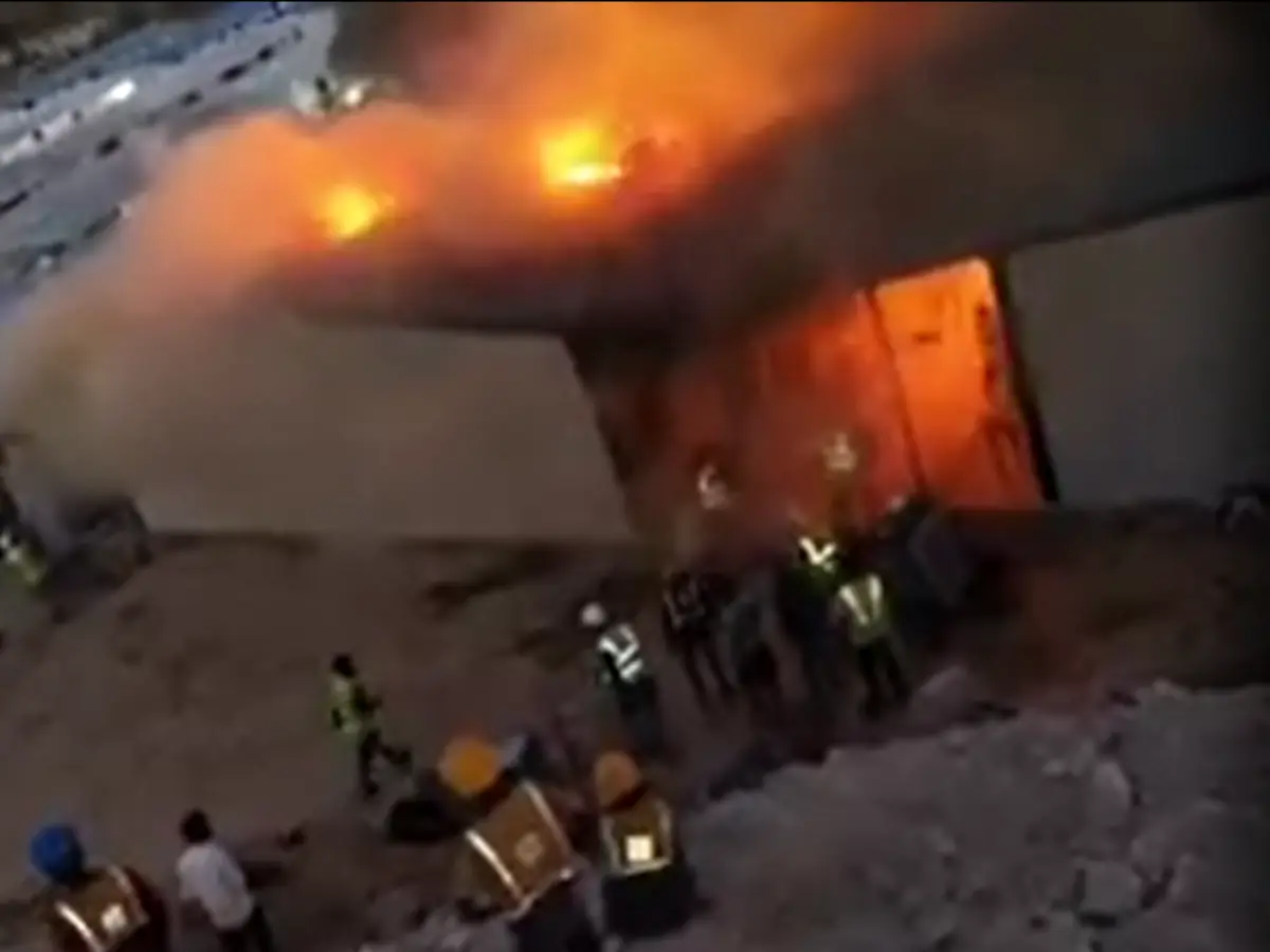 जैसलमेर में एक बार फिर देर रात हुआ अग्निकांड, वंडर सीमेंट फैक्ट्री में लगी भीषण आग