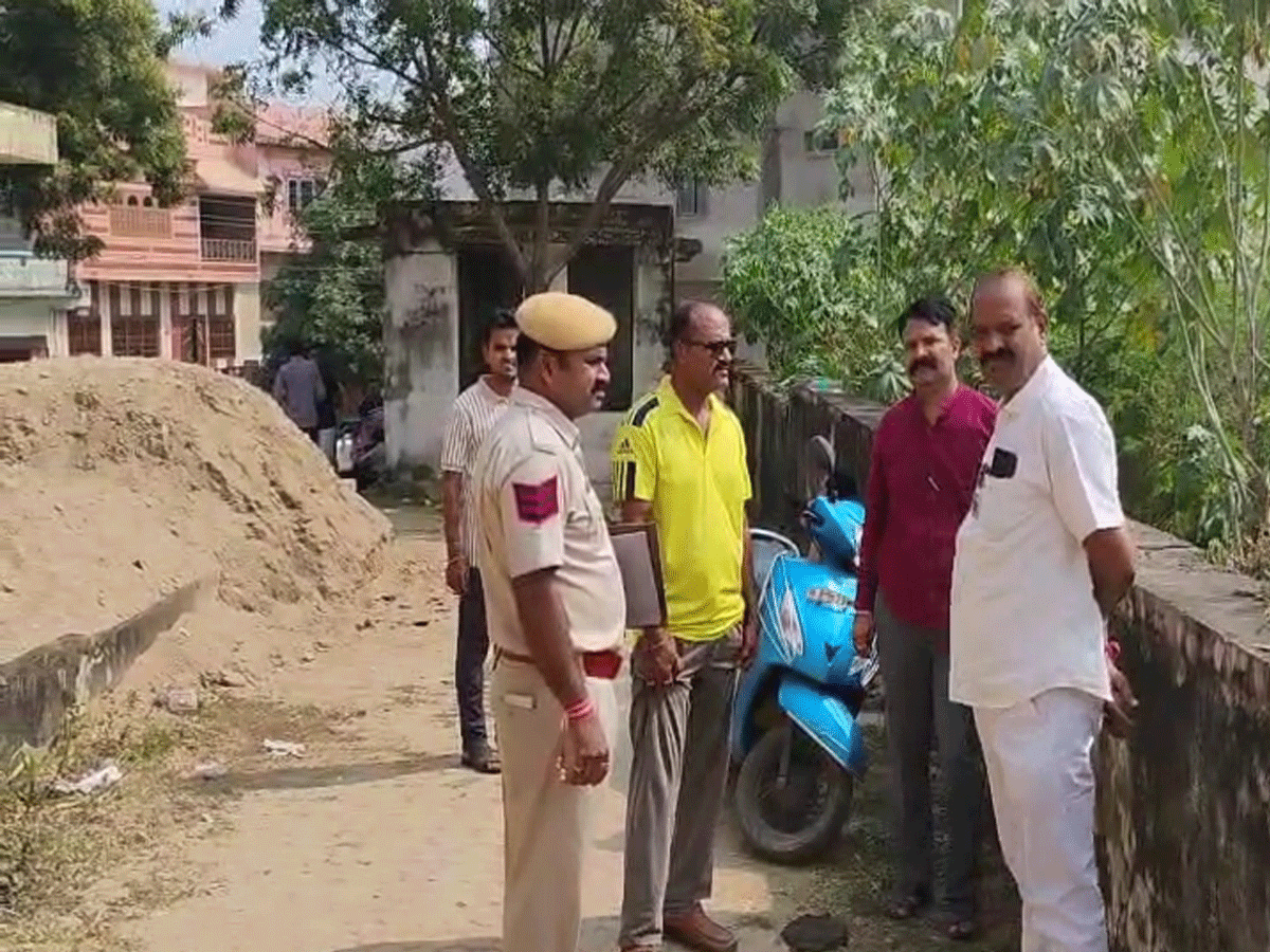 डूंगरपुर में फांसी लगाकर युवक ने की आत्महत्या, दिवाली पर आया था घर