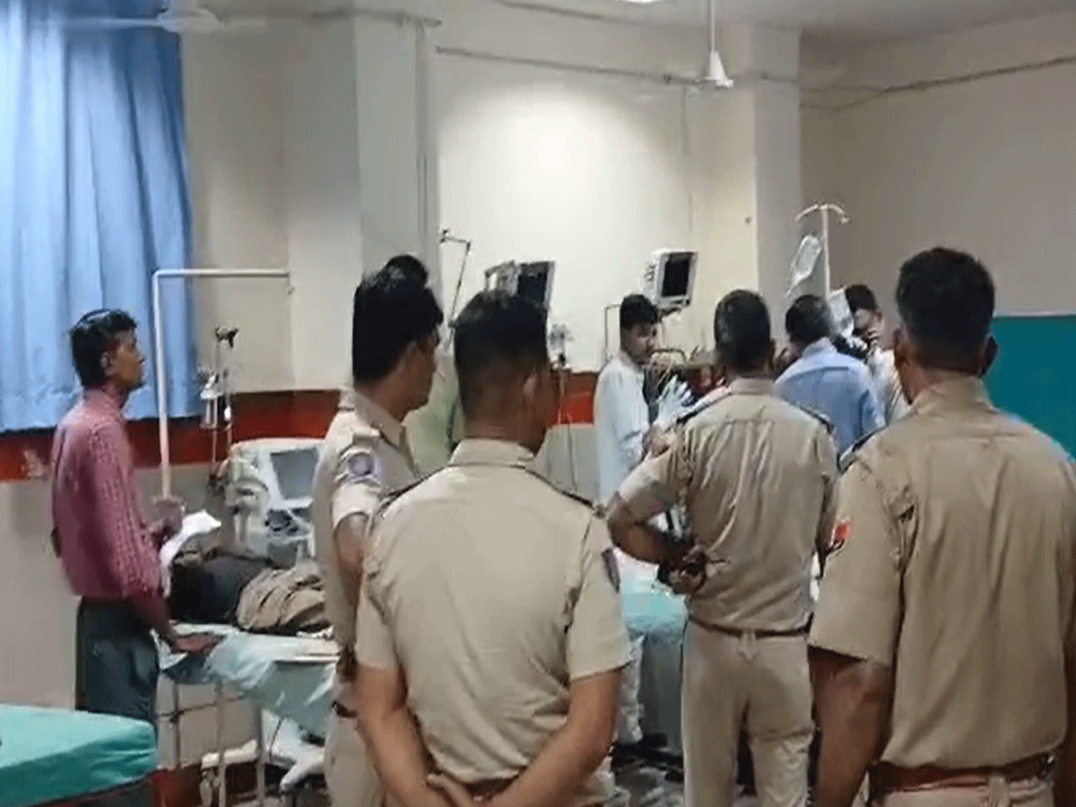 जोधपुर में युवक ने सड़क पर खुद का रेता गला, पिता ने रोकने की कोशिश में गंवाई उंगलियां