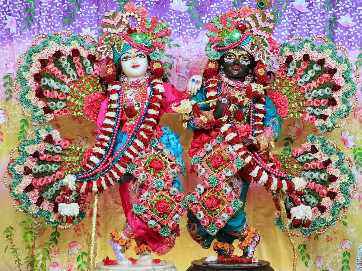 छठ महापर्व पर गोविंददेवजी मंदिर में उमड़ा श्रद्धा का सैलाब, भक्तिमय हुआ परिसर