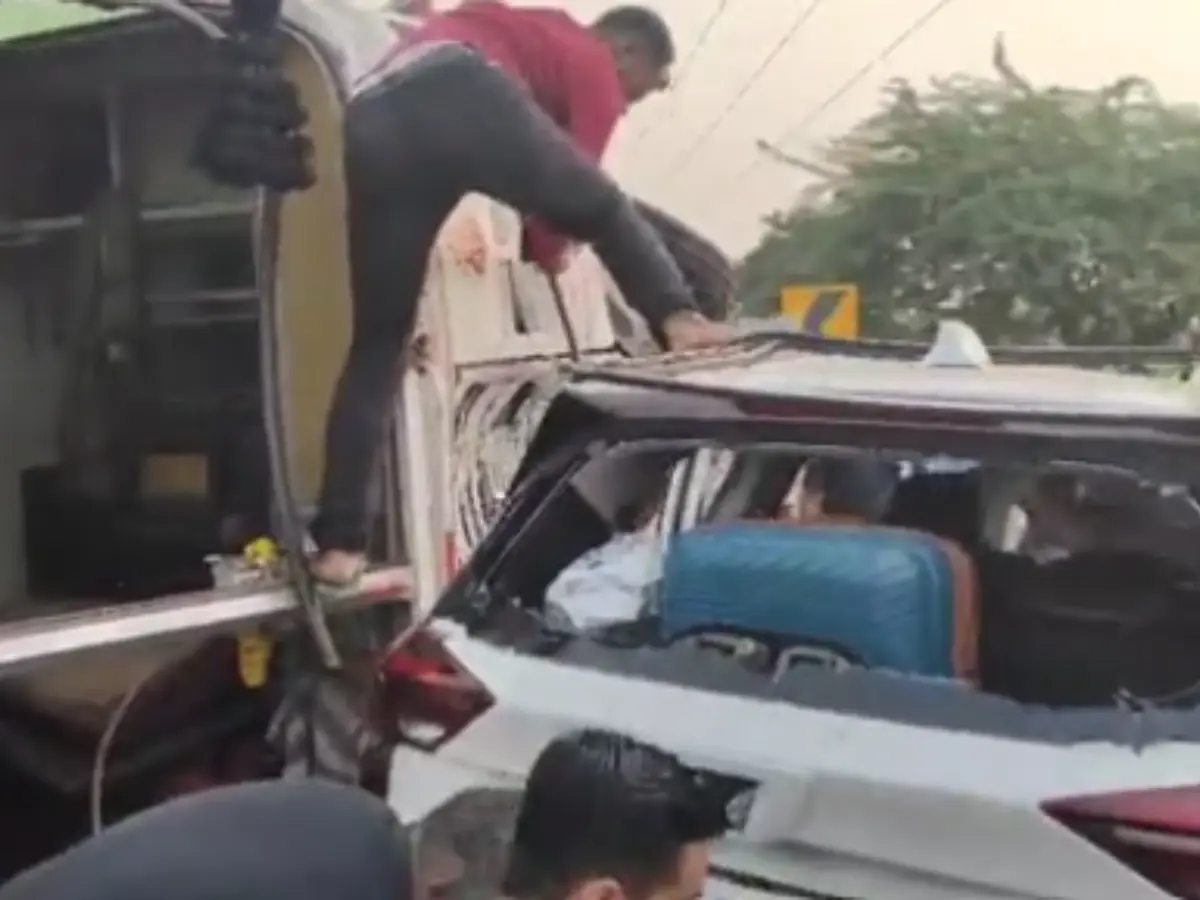 Jodhpur Road Accident News: जोधपुर में कार ने मारी बस को जोरदार टक्कर, पलने से 10 यात्री गंभीर घायल, 1 की मौत