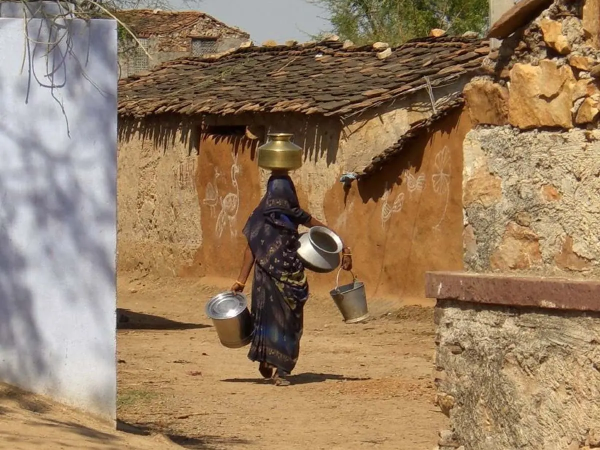 जयपुर के गांव जहां लड्डू बंटे लेकिन पानी नहीं आया, जंग खा रहा 400 करोड़ का प्रोजेक्ट