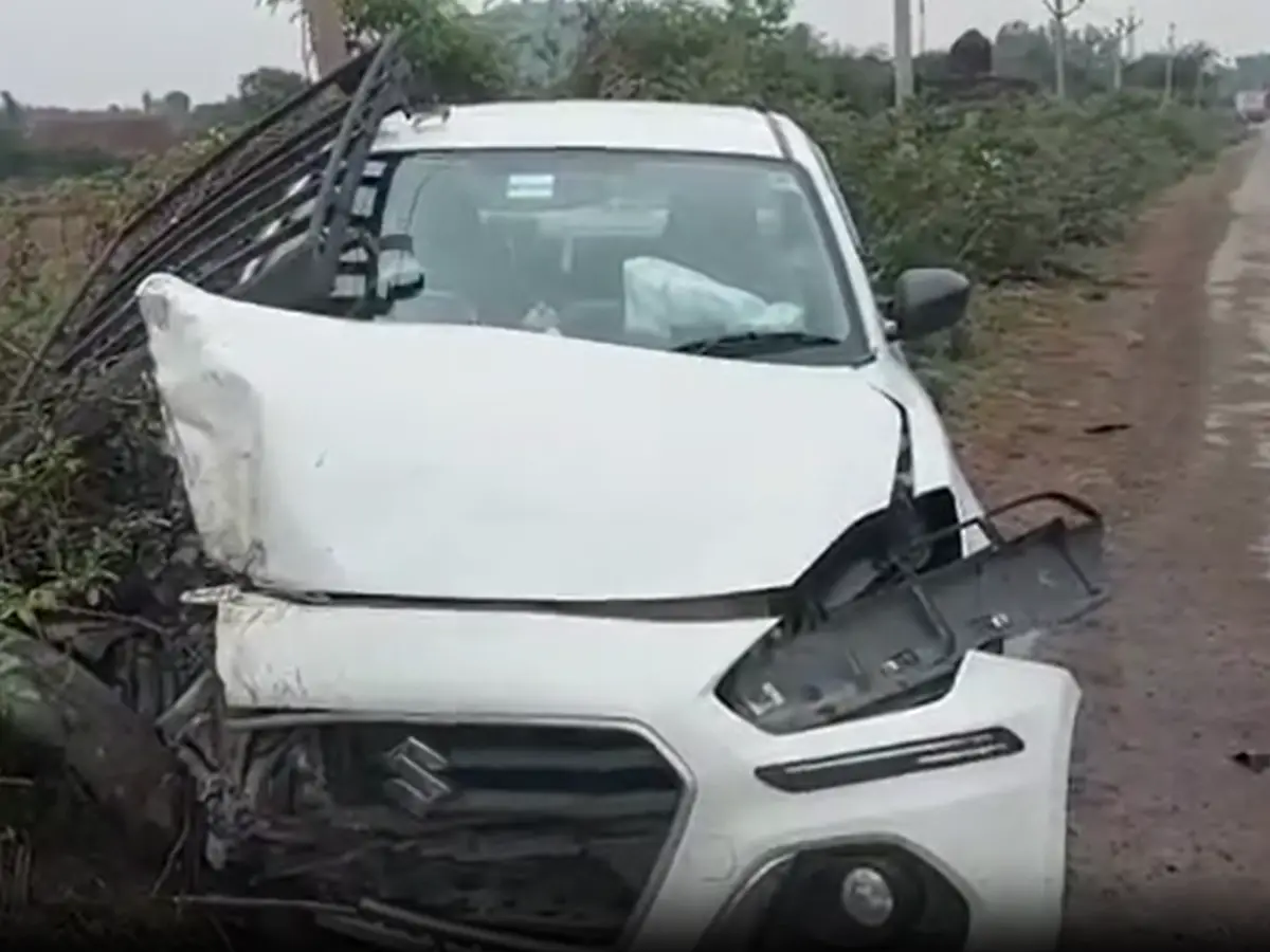 कोटा-दौसा मेगा हाईवे पर ट्रक ने कार को मारी टक्कर, बाल-बाल बचा दंपति कोटा-दौसा मेगा हाईवे पर ट्रक ने कार को मारी टक्कर, बाल-बाल बचा दंपति