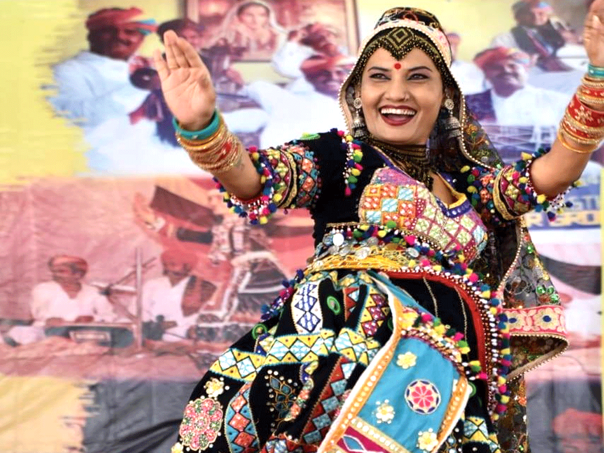 Viral Video: कालबेलिया क्वीन खाटू सपेरा का डांस वायरल, खूबसूरती और लचीले मूव्स पर फिदा हुए फैंस!