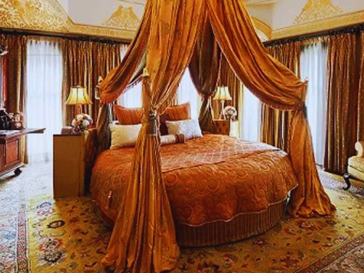 क्या आप जानते हैं, रामबाग पैलेस जयपुर का एक रात का किराया कितना है ?