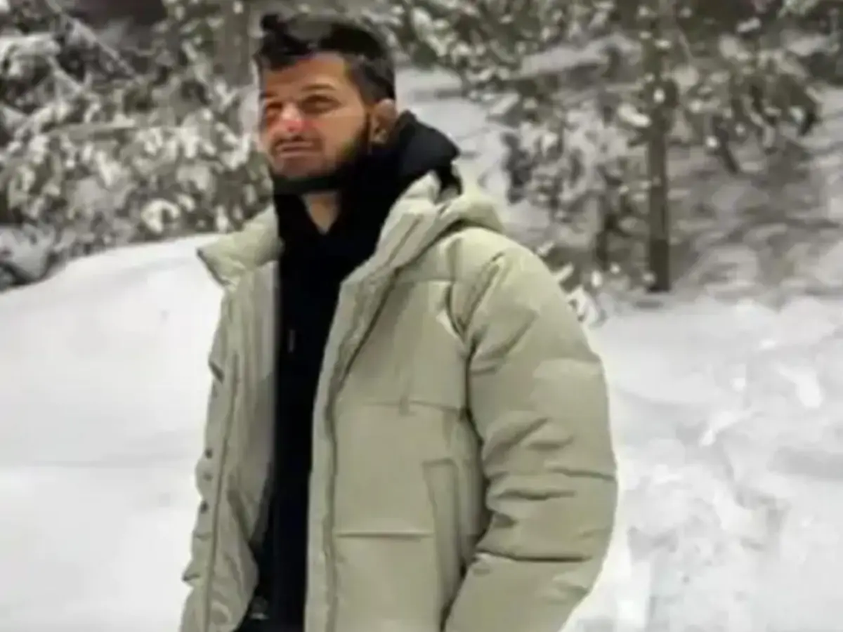 Alwar: रूस के उफा में लापता MBBS छात्र अजीत चौधरी का शव पहुंचा भारत, दिल्ली एयरपोर्ट पर परिजनों ने किया रिसीव