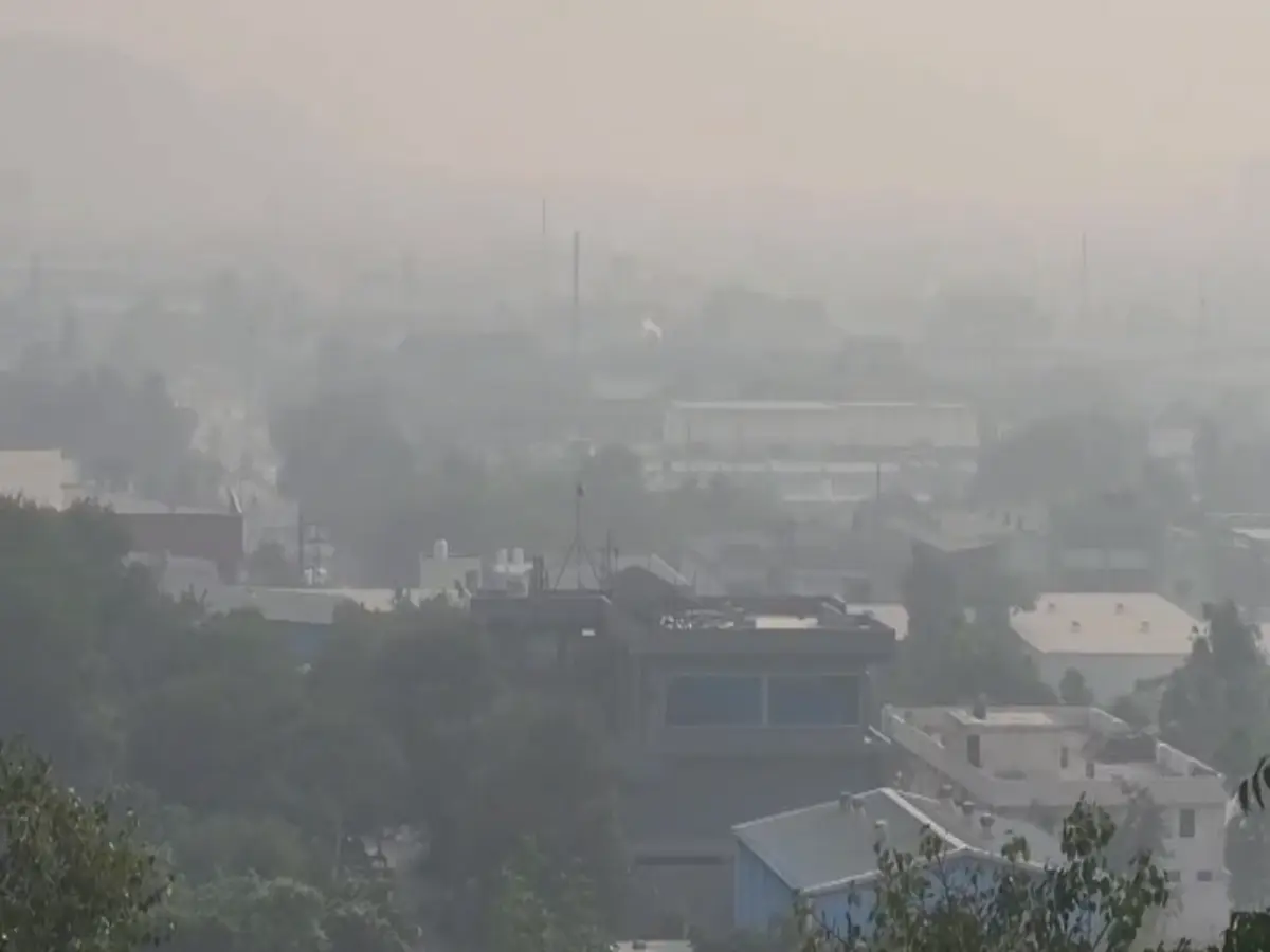 भिवाड़ी में हवा इतनी खराब कि लोग खोजने लगे ऑक्सीजन! AQI पहुंचा 346