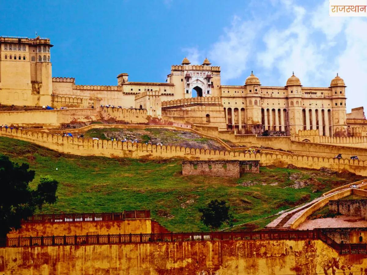 आमेर किला (Amer Fort)