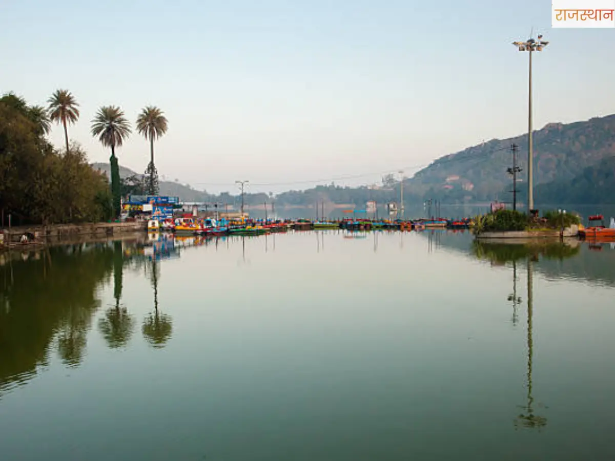 Nakki Lake Mount Abu: winter