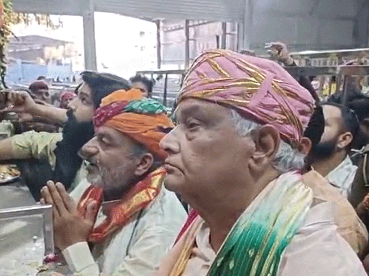 खाटू श्याम जी पहुंचे किरोड़ी लाल मीणा, पैदल यात्रा कर आए भक्तों के साथ भजनों पर किया डांस