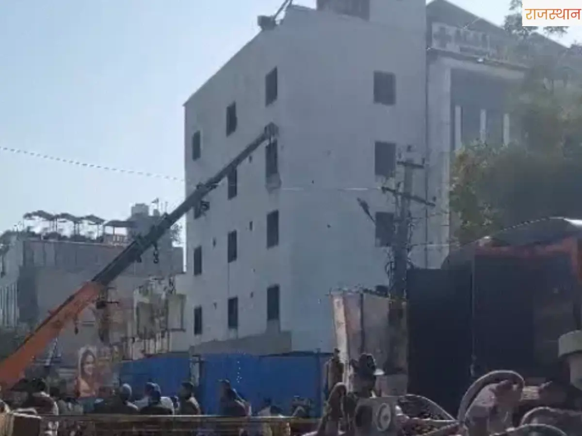 Jaipur l Hotel Demolition
