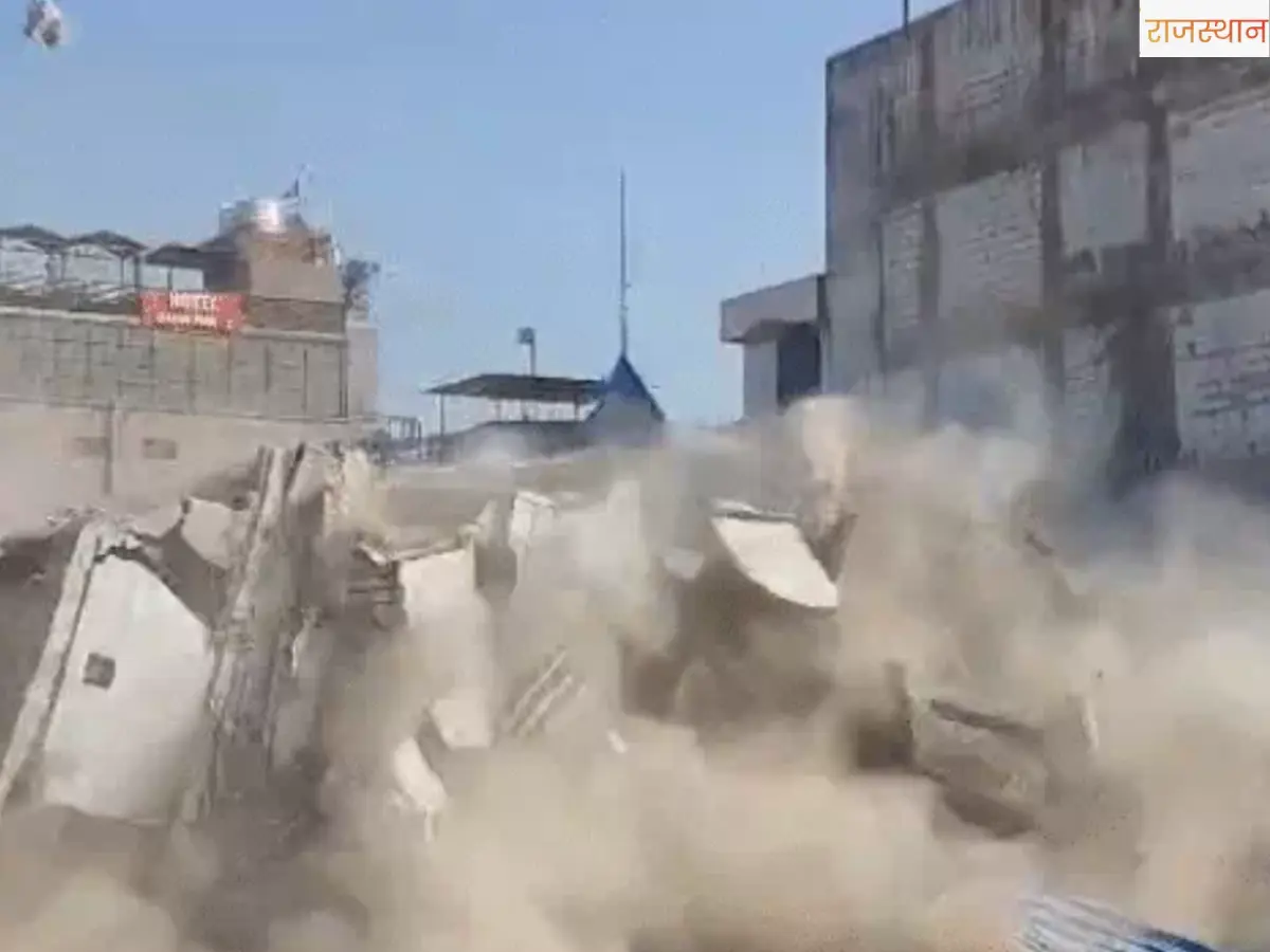 Jaipur l Hotel Demolition