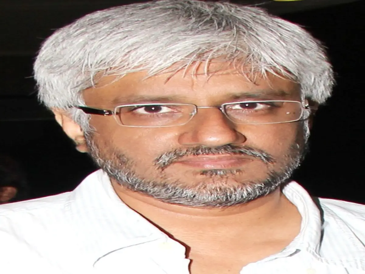 उदयपुर के व्यापारी से 30 करोड़ की कथित धोखाधड़ी में फिल्ममेकर विक्रम भट्ट गिरफ्तार, 7 दिन पहले जारी हुआ था लुकआउट नोटिस उदयपुर के व्यापारी से 30 करोड़ की कथित धोखाधड़ी में फिल्ममेकर विक्रम भट्ट गिरफ्तार, 7 दिन पहले जारी हुआ था लुकआउट नोटिस