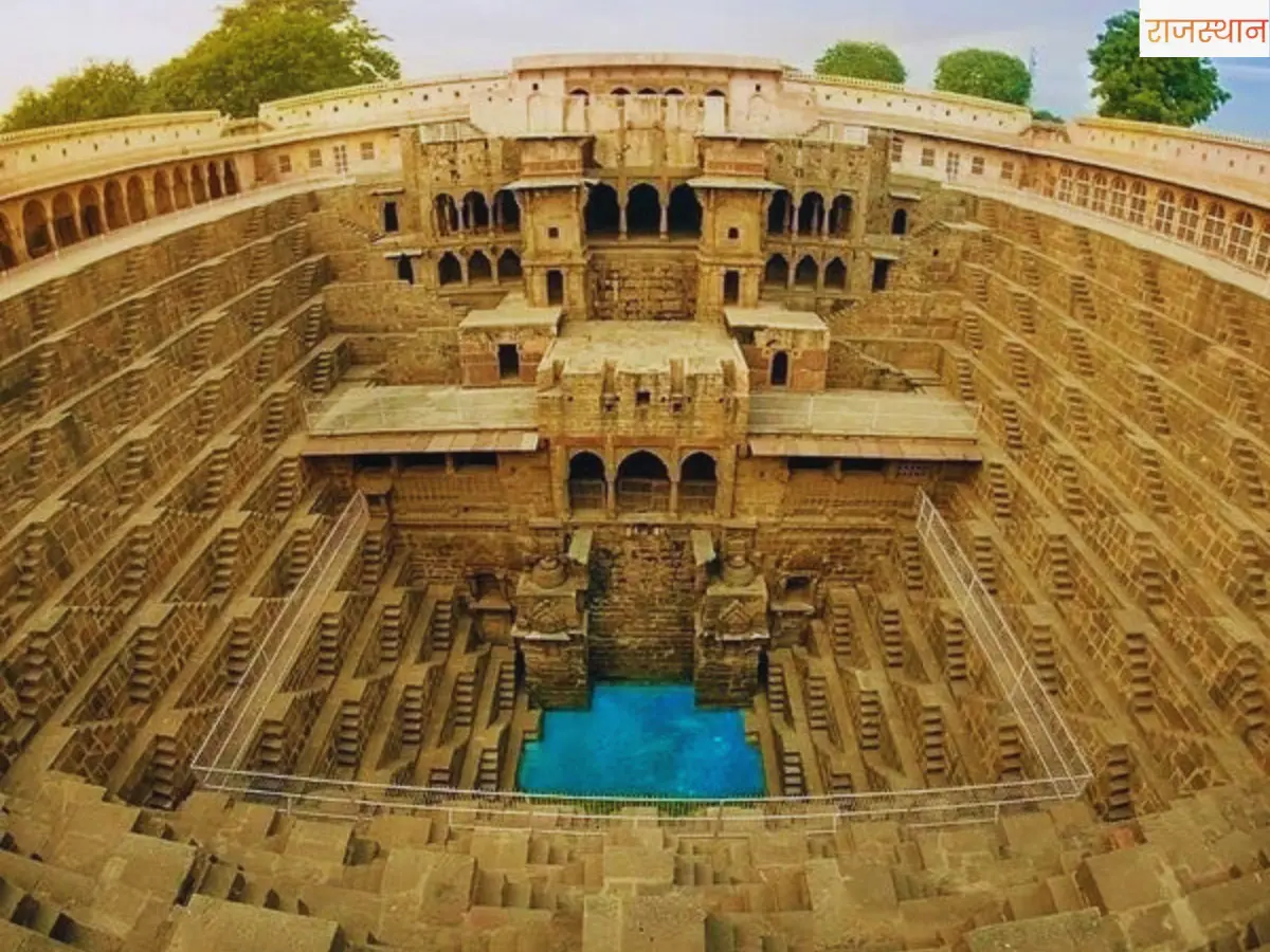क्या आप जानते हैं? राजस्थान की सबसे बड़ी बावड़ी में हैं जहां हैं 3,500 जादुई सीढ़ियां!