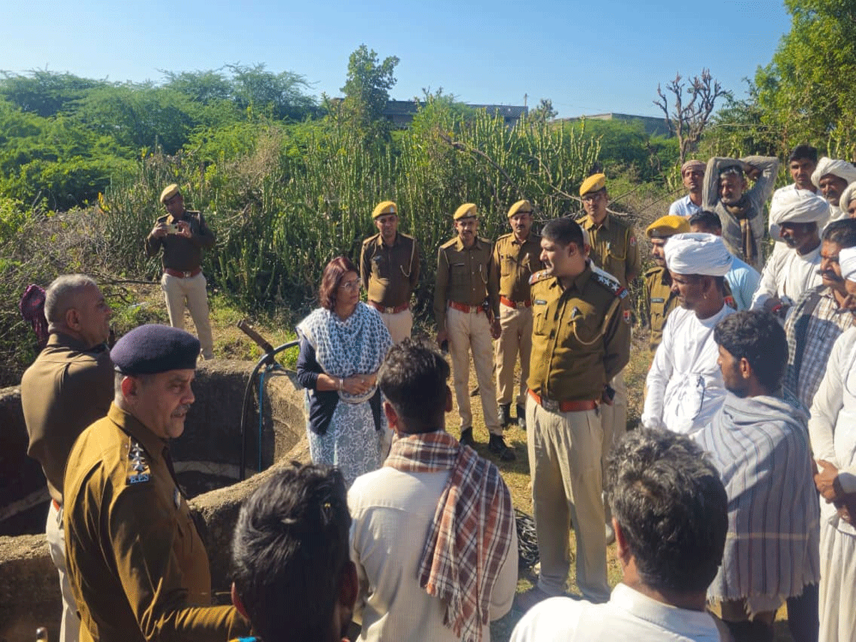 6 दिन की नवजात को कमर से बांधकर दूसरी बेटी संग कुएं में कूदी मां, शव देख रो पड़े सिरोही के डिबडी गांव के लोग