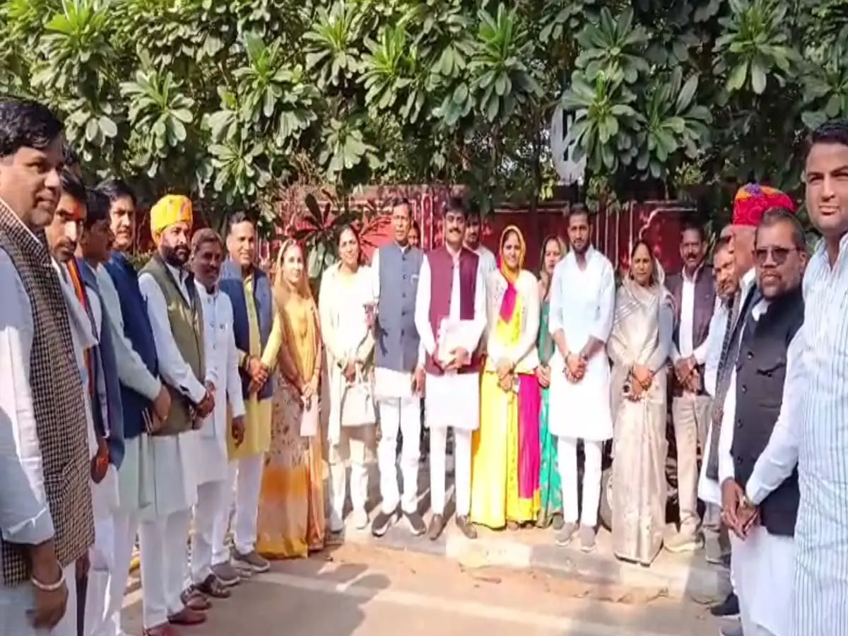 SDM-जिला कलेक्टर कल से प्रशासक, 222 पंचायत समितियों का कार्यकाल होगा खत्म SDM-जिला कलेक्टर कल से प्रशासक, 222 पंचायत समितियों का कार्यकाल होगा खत्म