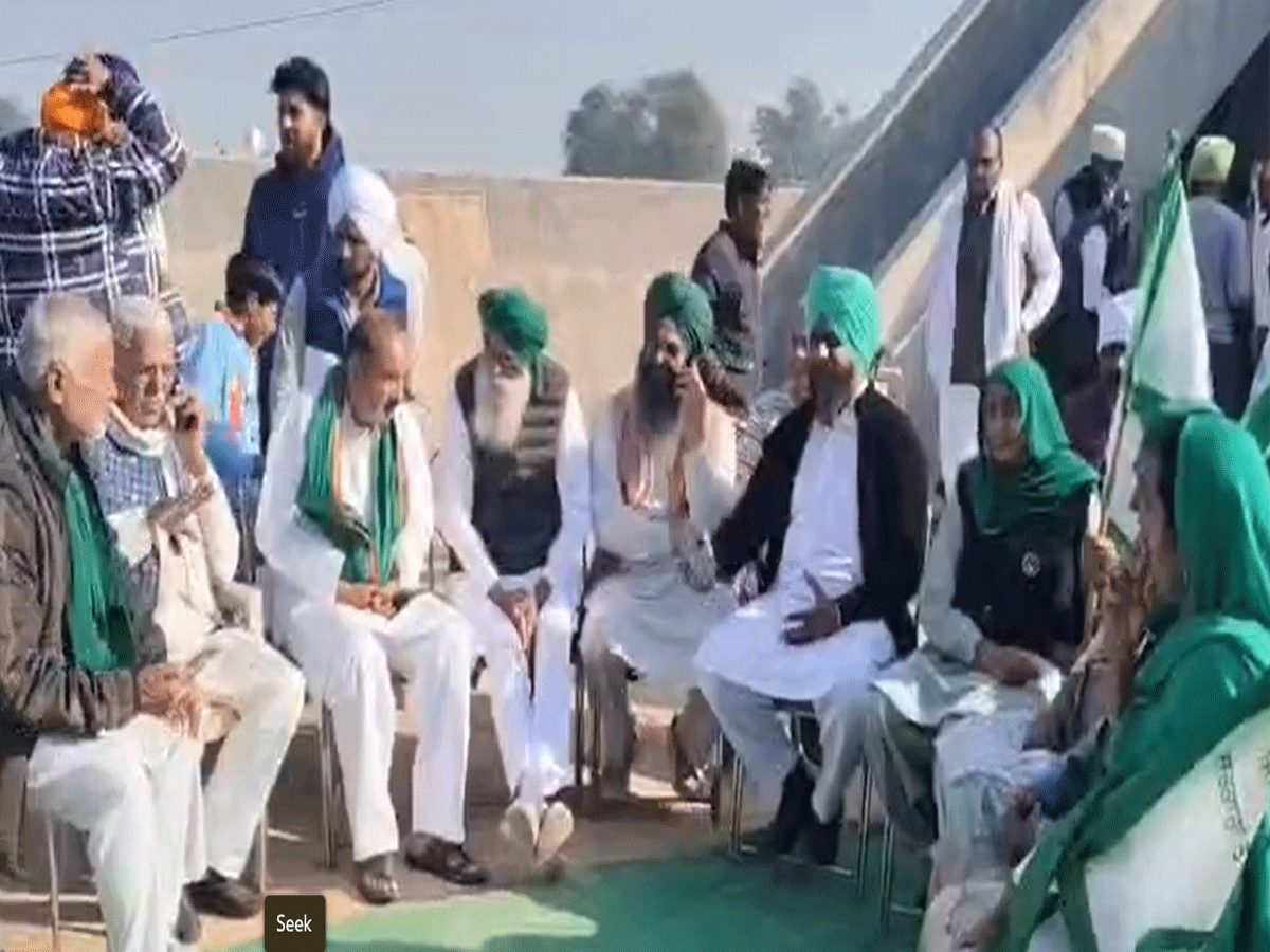 हनुमानगढ़ में चरम पर फैक्ट्री हटाओ आंदोलन! टिब्बी में इंटरनेट-स्कूल बंद, हर रास्ते पर पुलिस तैनात हनुमानगढ़ में चरम पर फैक्ट्री हटाओ आंदोलन! टिब्बी में इंटरनेट-स्कूल बंद, हर रास्ते पर पुलिस तैनात