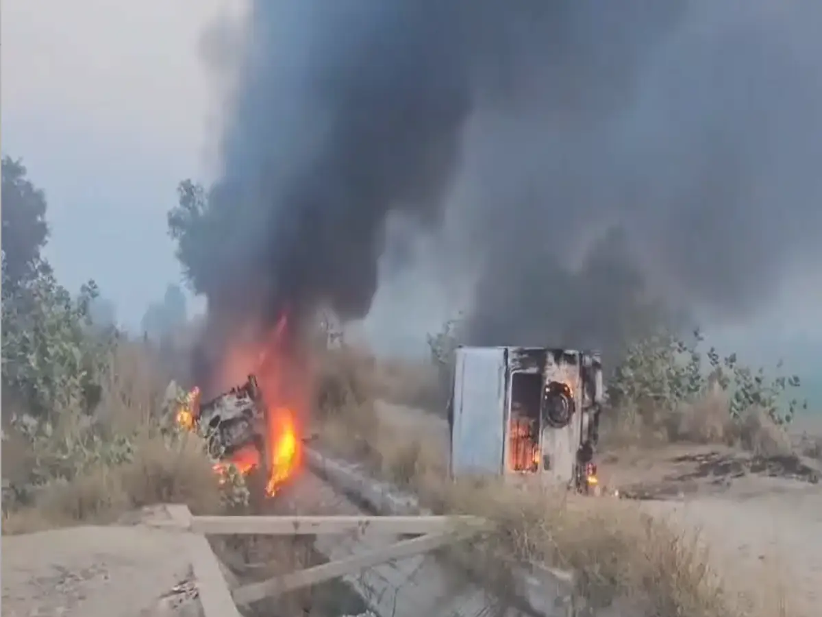 टिब्बी महापंचायत में बवाल… बैरिकेड तोड़कर घुसी भीड़, फैक्ट्री में भड़की भीषण आग