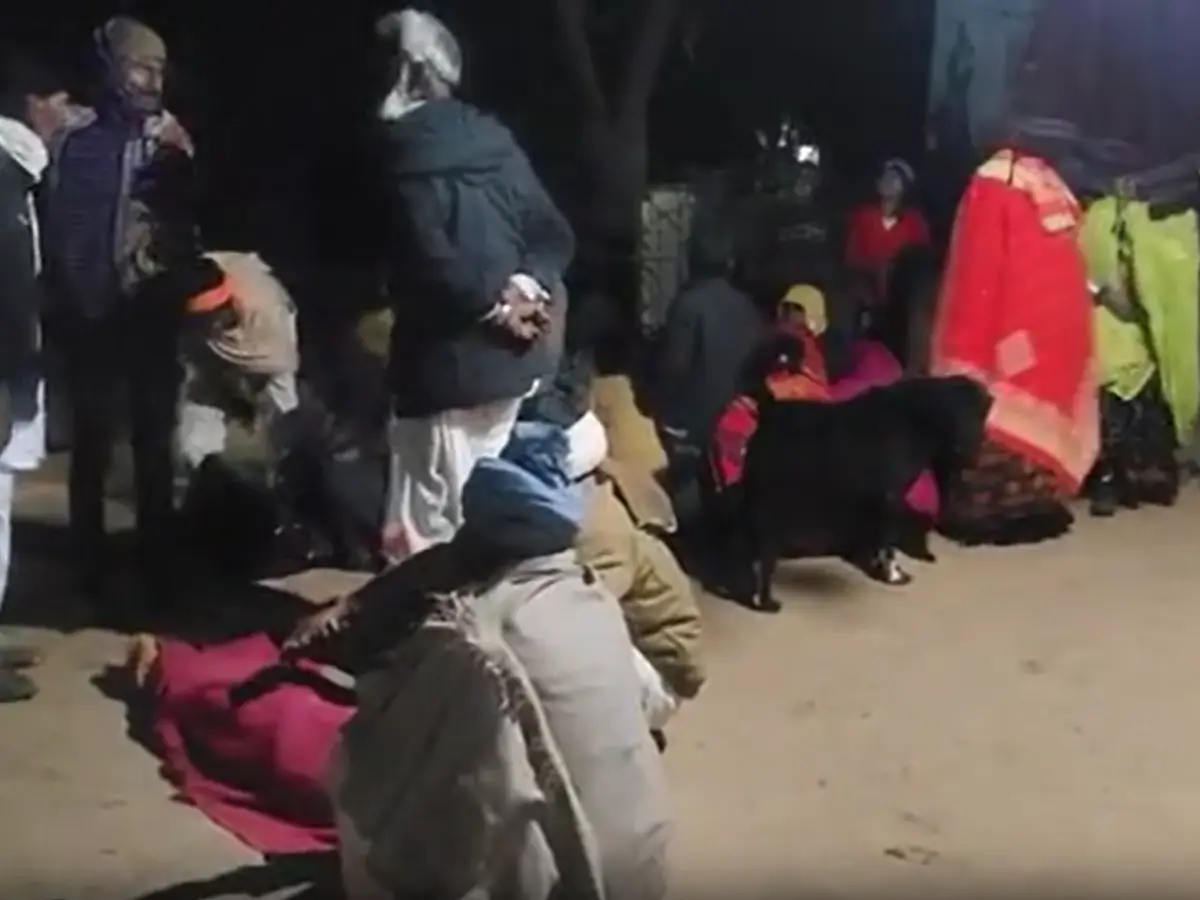 झाड़ियों से निकलकर बाघ ने 7 साल के बच्चे को बनाया शिकार, पिता के सामने मुंह में...