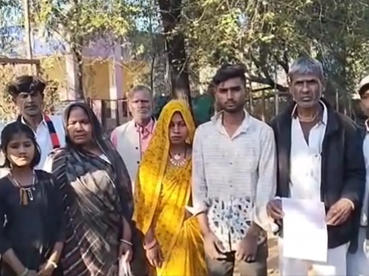 10 साल से बंधुआ मजदूर बना था गुना का परिवार, भागने की कोशिश पर होती थी जमकर मारपीट