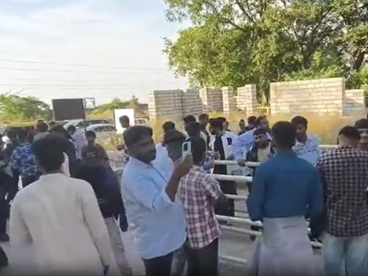 चित्तौड़गढ़ दुर्ग सैलानियों से गुलजार! सुहावने मौसम में उमड़ी पर्यटकों की भीड़