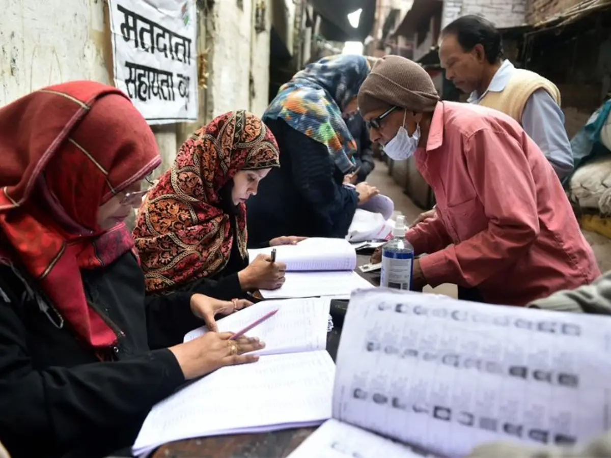 DO You Know: SIR ड्राफ्ट वोटर लिस्ट में नहीं आया नाम तो घबराएं नहीं, इन आसान स्टेप्स से करें एड