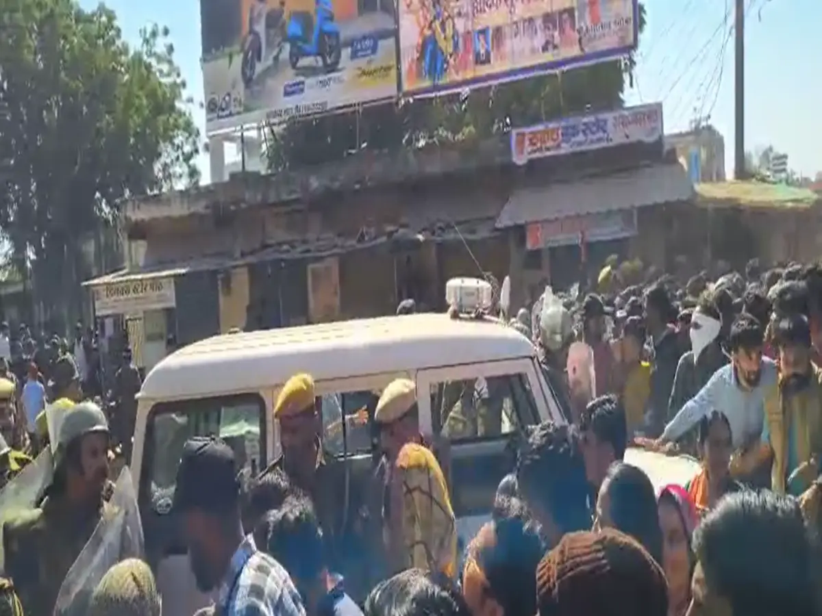 Dungarpur|जहर खाने से नाबालिग छात्रा की मौत का मामला, शादीशुदा आरोपी समेत  पूरे परिवार हुआ डिटेन