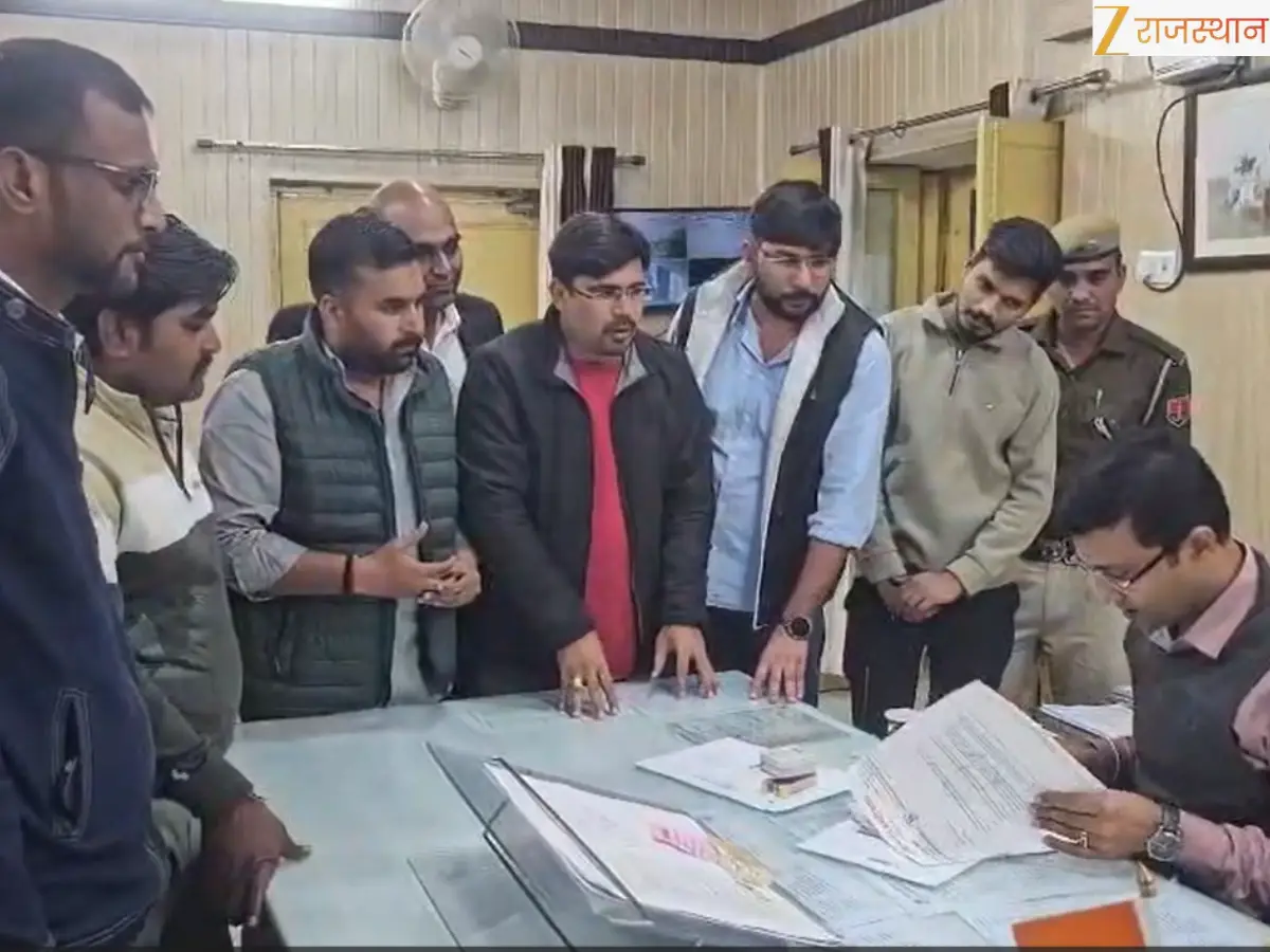 कोटा में सांडों का आतंक..., ICU तक पहुंचा मामला कोटा में सांडों का आतंक..., ICU तक पहुंचा मामला
