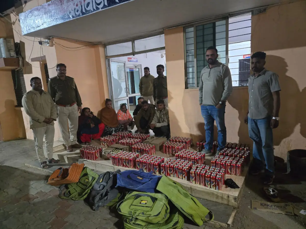 शराब तस्करी का नया पैंतरा, पैसेंजर गाड़ियों से शराब तस्करी, ड्राइवर ओर 3 महिलाओं समेत 6 गिरफ्तार