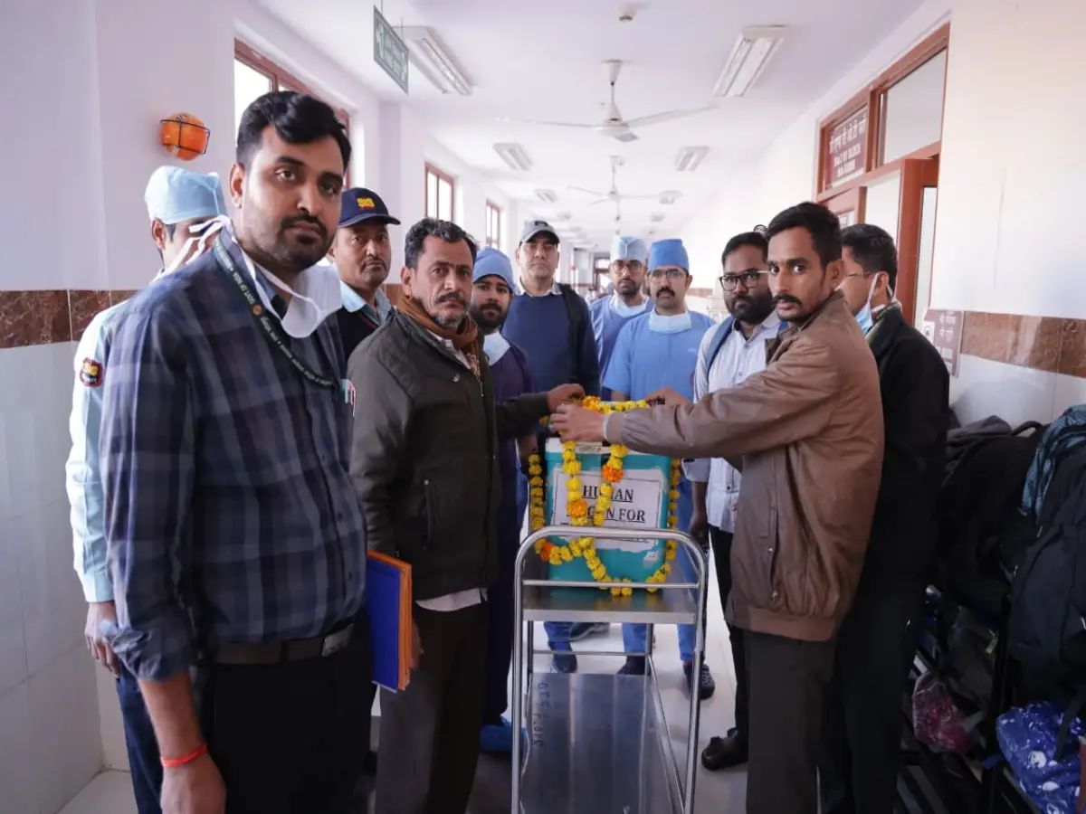 जोधपुर में 5 साल के बच्चे ने पेश की अनोखी मिसाल, लिवर-किडनी देकर साथी मरीजों की बचाई जिंदगी जोधपुर में 5 साल के बच्चे ने पेश की अनोखी मिसाल, लिवर-किडनी देकर साथी मरीजों की बचाई जिंदगी