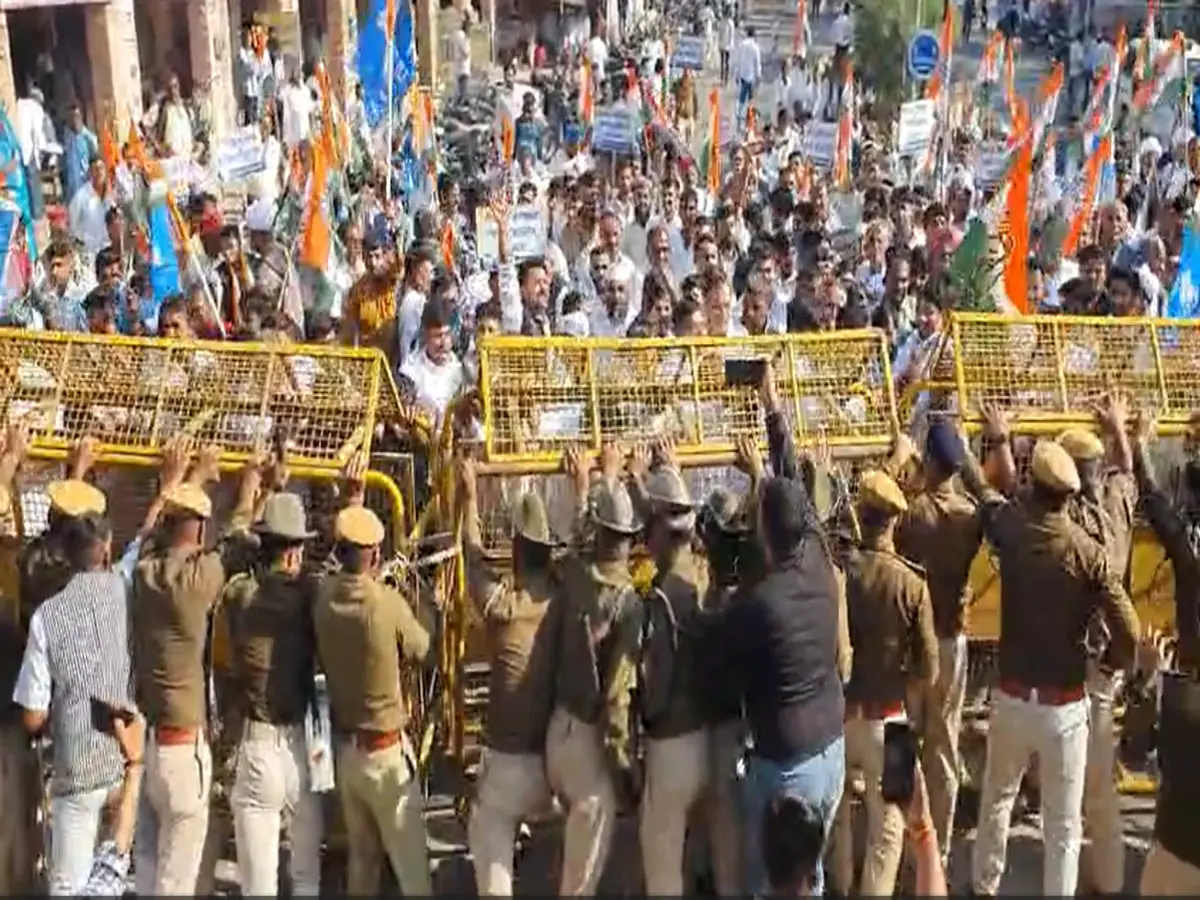 मनरेगा का नाम बदलने पर राजस्थान कांग्रेस का हल्ला! BJP सरकार पर लगाई आरोपों की झड़ी