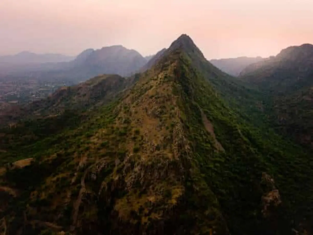 Aravalli: क्या है अरावली का मगरा क्षेत्र? जो अब तक खबरों में रह गया अछूता