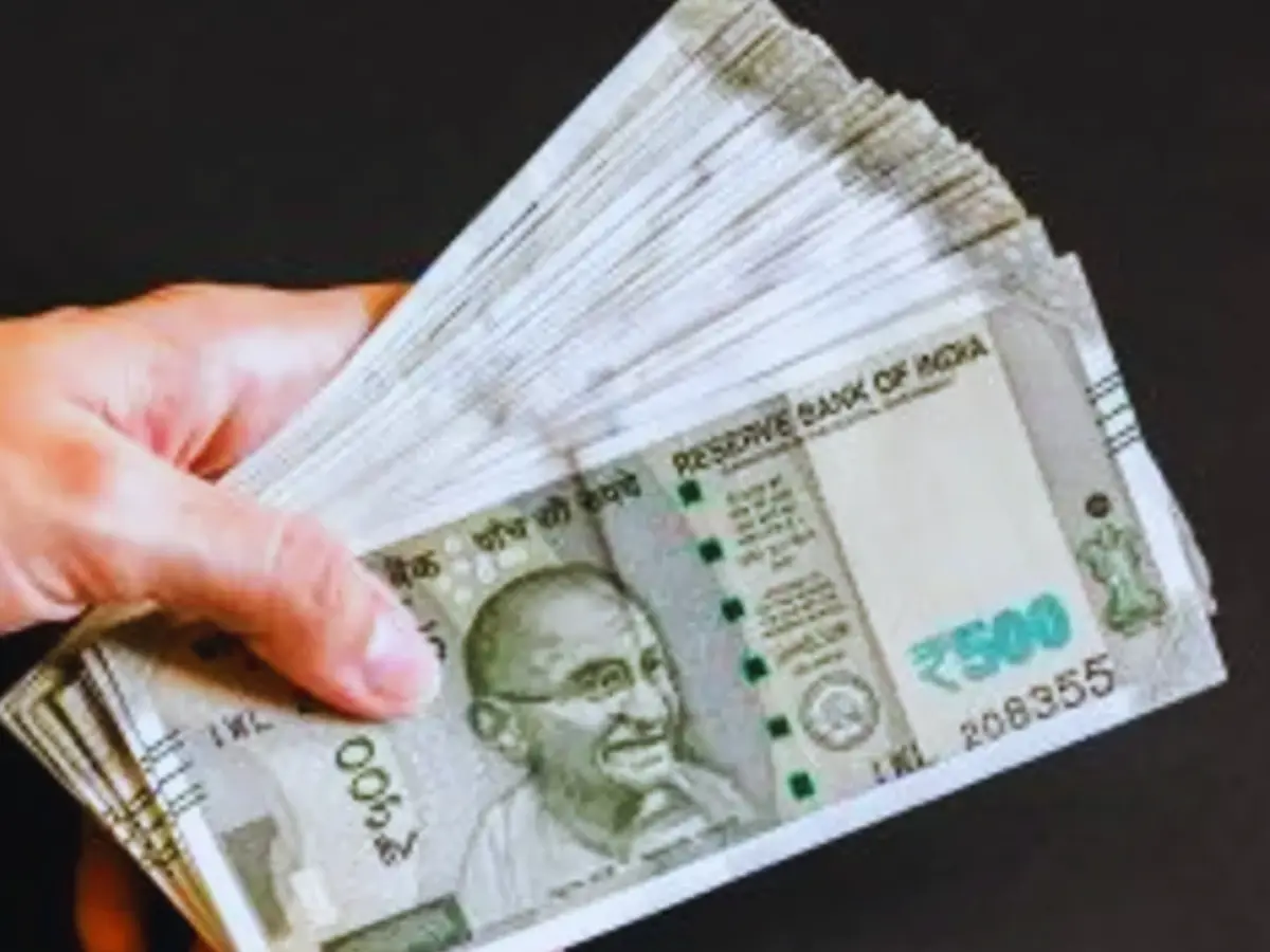 डूंगरपुर में 53 हजार पेंशनधारियों पर संकट, 31 दिसंबर तक कर लें ये काम नहीं तो रुक जाएगी पेंशन