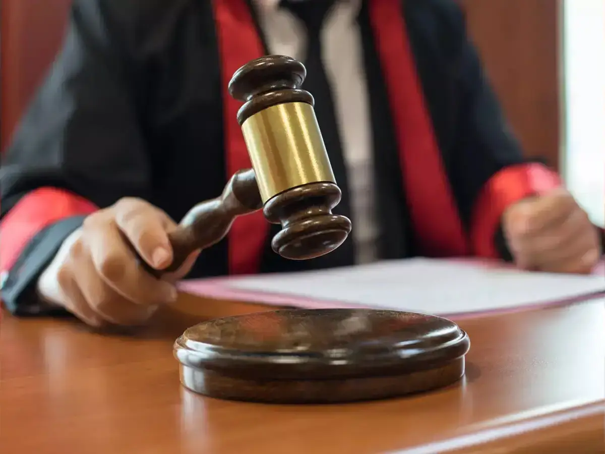 नाबालिक बेटी के साथ दुष्कर्म करने वाले पिता को कोर्ट की फटकार, सजा में नहीं मिलेगी कोई रियायत,उम्रकैद बरकरार
