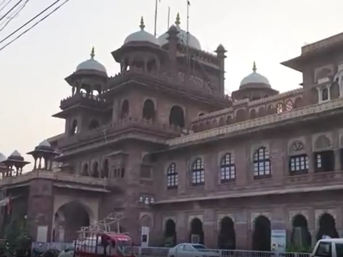 फर्जी आंकड़ों से बना राजस्व गांव ''राईकाबाग'', हाईकोर्ट की सख्ती से खुली पोल फर्जी आंकड़ों से बना राजस्व गांव ''राईकाबाग'', हाईकोर्ट की सख्ती से खुली पोल