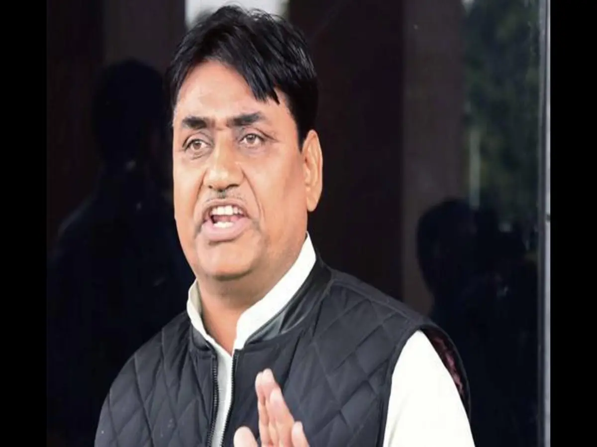 डोटासरा का शिक्षा मंत्री पर तीखा हमला, बोले - तबादला उद्योग चला रही है सरकार