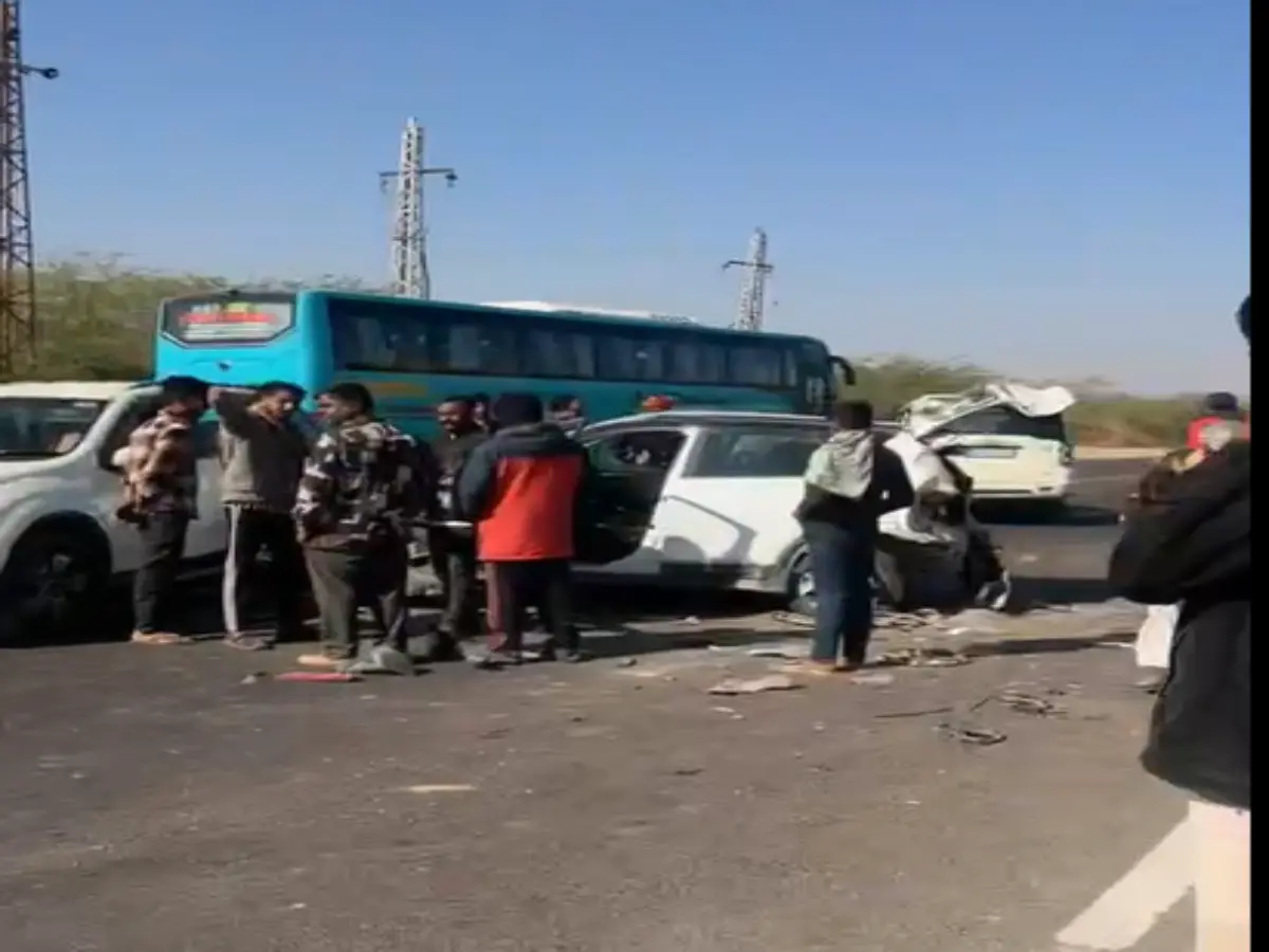 Jaisalmer: हिस्ट्रीशीटर का हाईवे पर तांडव, नाकाबंदी पर एडवोकेट की खड़ी गाड़ियों में घुसाई बोलेरो