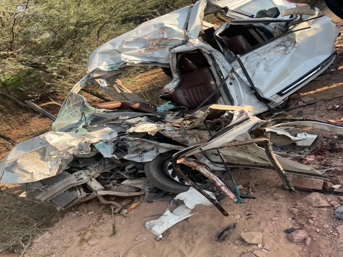 Sikar Accident: ट्रक और कार में हुई भीषण टक्कर, 6 महिलाओं की हुई मौत