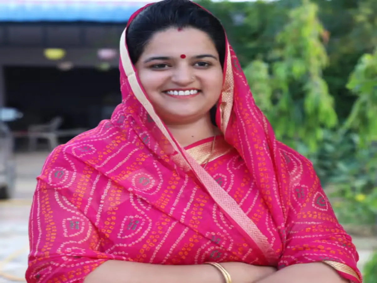 शेखावाटी की KBC वाली सरपंच नीरू यादव, जिनका सुपर हिट आइडिया साबित हुआ बर्तन बैंक