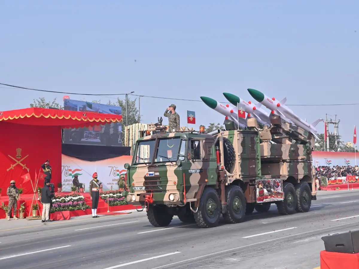 Jaipur Army Day Parade 2026: आर्मी डे परेड में दिखी भारतीय सेना की ताकत, पहुंचे 2 लाख से ज्यादा लोग Jaipur Army Day Parade 2026: आर्मी डे परेड में दिखी भारतीय सेना की ताकत, पहुंचे 2 लाख से ज्यादा लोग