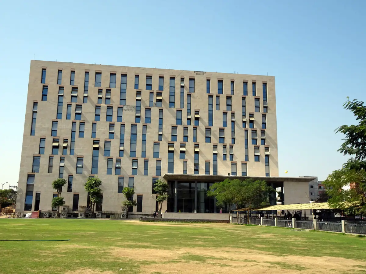 नीरजा मोदी स्कूल मान्यता रद्द मामले में राजस्थान हाईकोर्ट का बड़ा आदेश, CBSE और बोर्ड से मांगा जवाब, 29 जनवरी को अगली सुनवाई