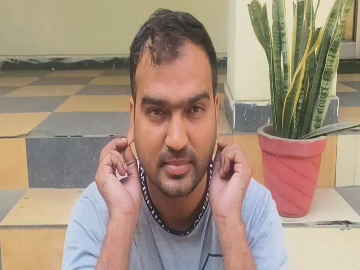 भिवाड़ी में पकड़ा गया फर्जी IPS, स्पेशल प्रोटेक्शन ग्रुप का मिला नकली कार्ड