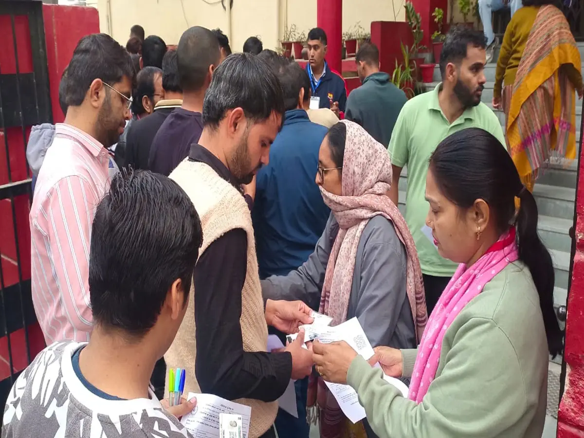 REET Mains Exam: जयपुर में शिक्षक भर्ती परीक्षा का दूसरा दिन, अभ्यर्थियों की कड़ी सुरक्षा में हुई एंट्री