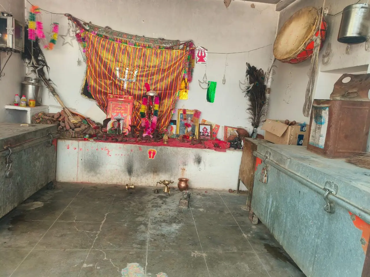 जालोर के गोगाजी मंदिर में 35 किलो चांदी चोरी, दो नकाबपोश CCTV में कैद