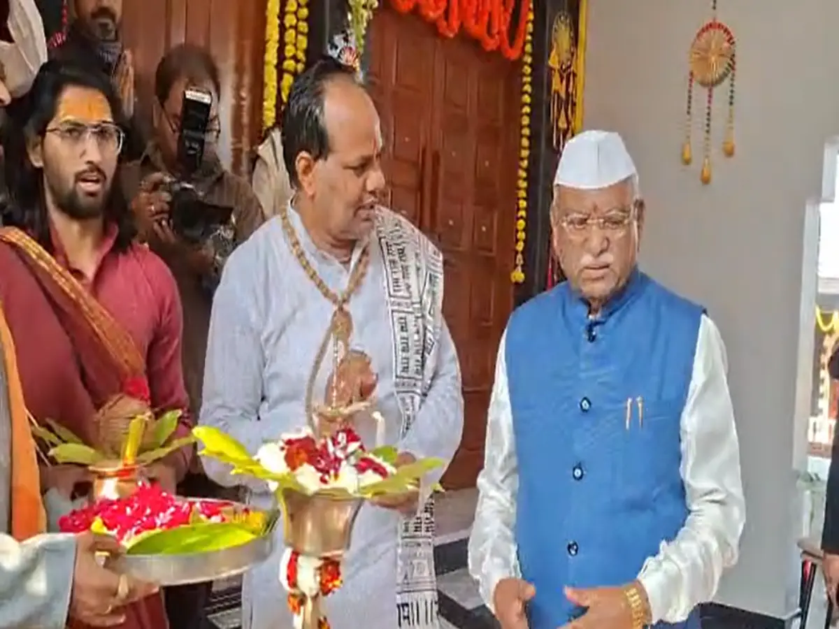 हरिभाऊ बागड़े का पुष्कर दौरा, साईं बाबा मंदिर के साथ 63 मंदिरों का किया लोकार्पण हरिभाऊ बागड़े का पुष्कर दौरा, साईं बाबा मंदिर के साथ 63 मंदिरों का किया लोकार्पण