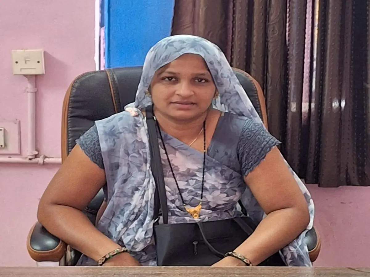 डूंगरपुर की ग्रेजुएट महिला सरपंच ने गांव को बनाया प्रदेश का रोल मॉडल, दिवड़ा बड़ा की तस्वीर बदल बनाई अनोखी मिसाल!